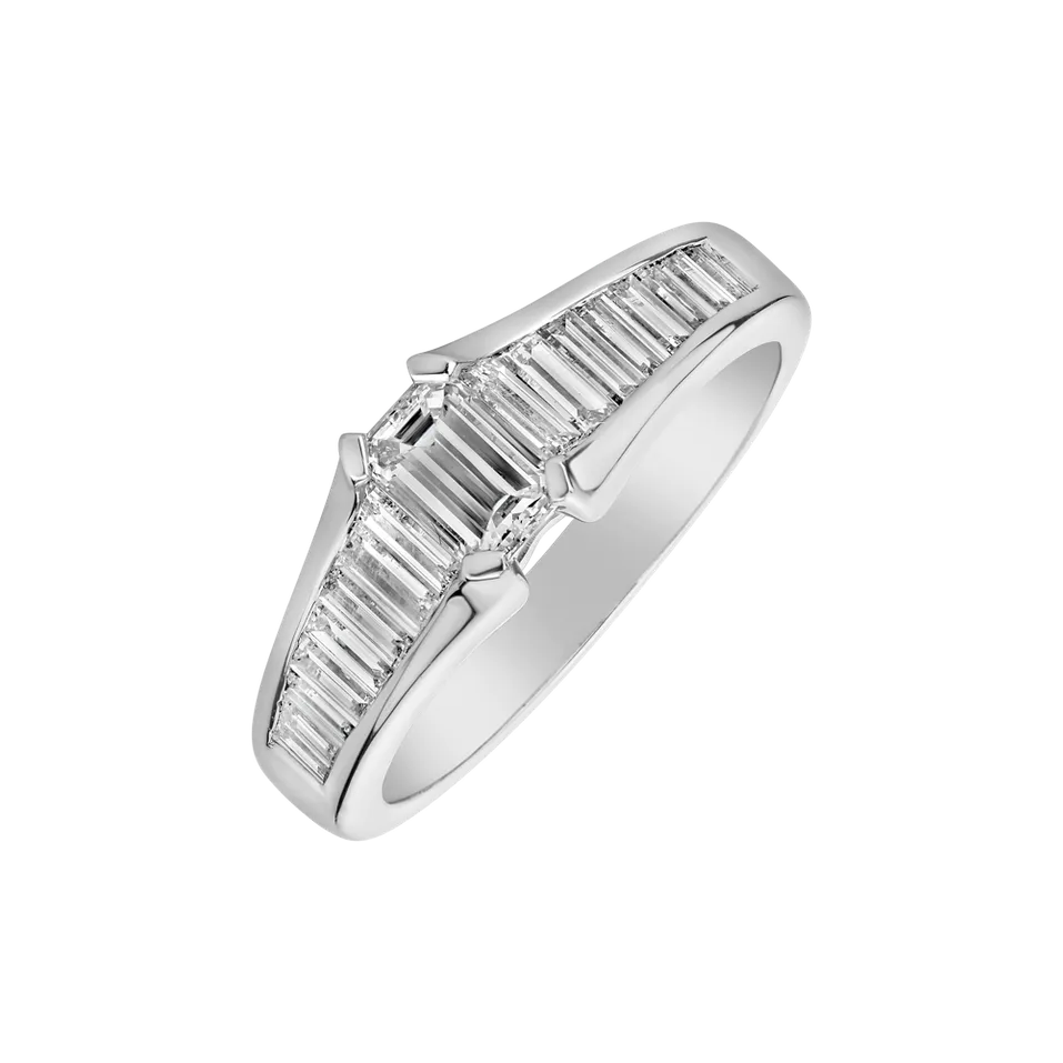 Diamond ring Twilight