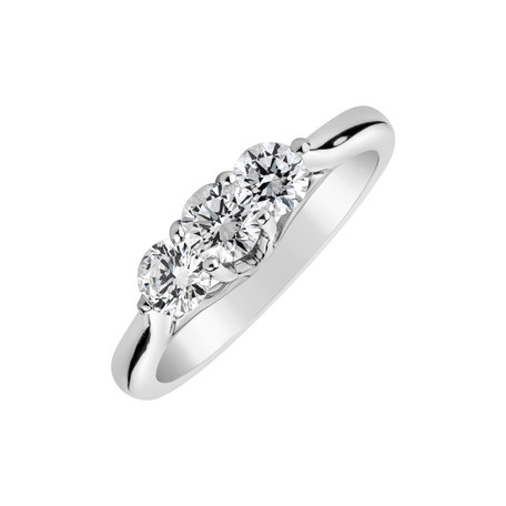 Diamond ring Jonathan Saddnes