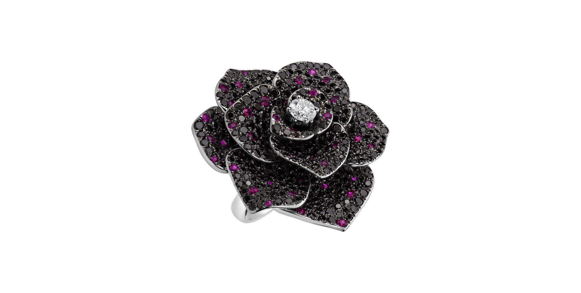 Ring with black and white diamonds and Ruby Queen of Calla