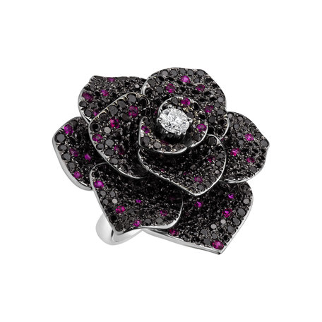 Ring with black and white diamonds and Ruby Queen of Calla