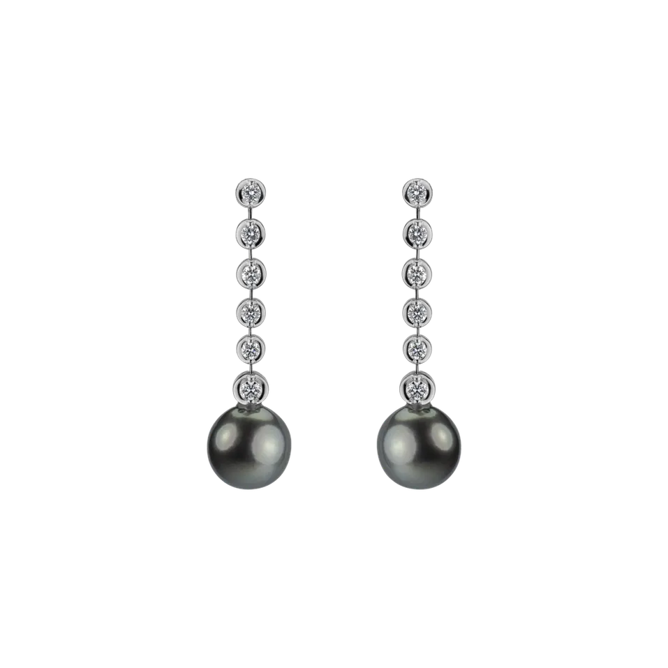 Diamond earrings with Pearl Danatile