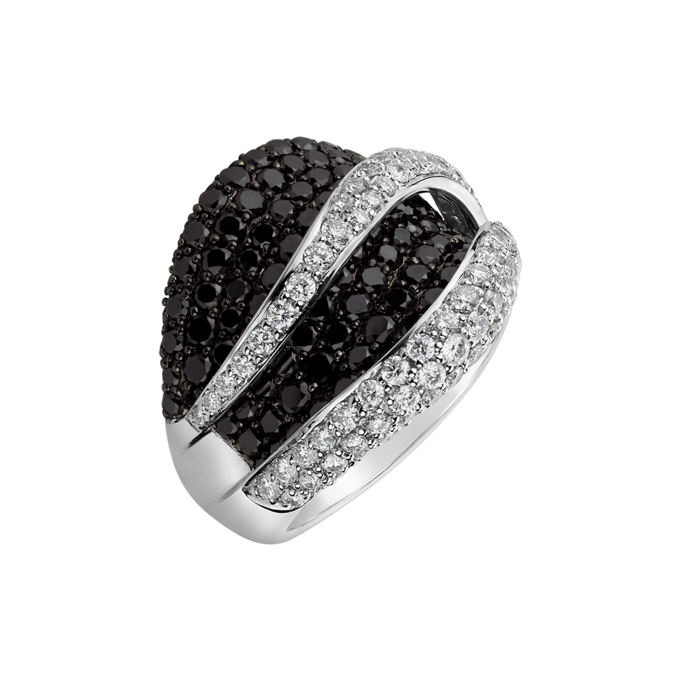 Ring with black and white diamonds Melendez