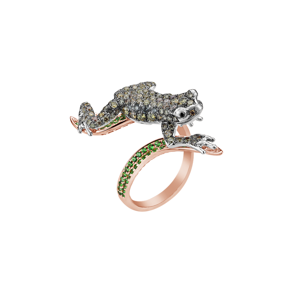 Ring with black and white diamonds and Garnet Luxury Frog
