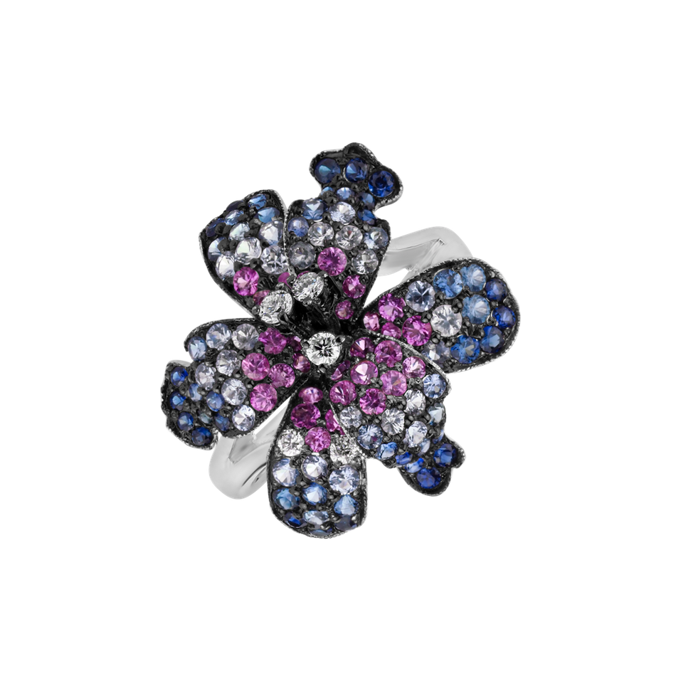 Diamond ring with Sapphire Caryan