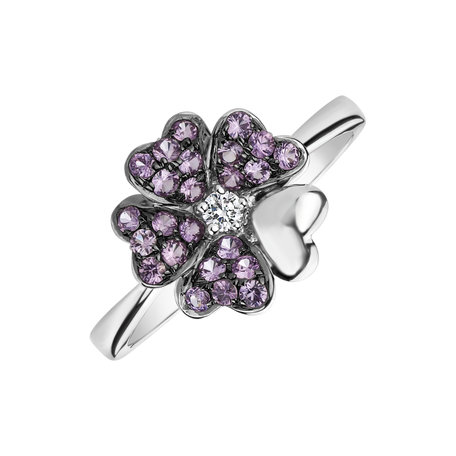 Diamond ring with Sapphire Flower Love