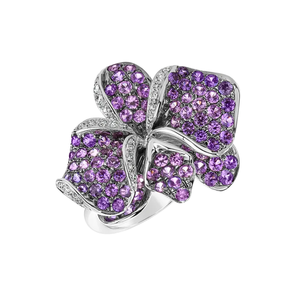 Diamond ring with Sapphire Samantha
