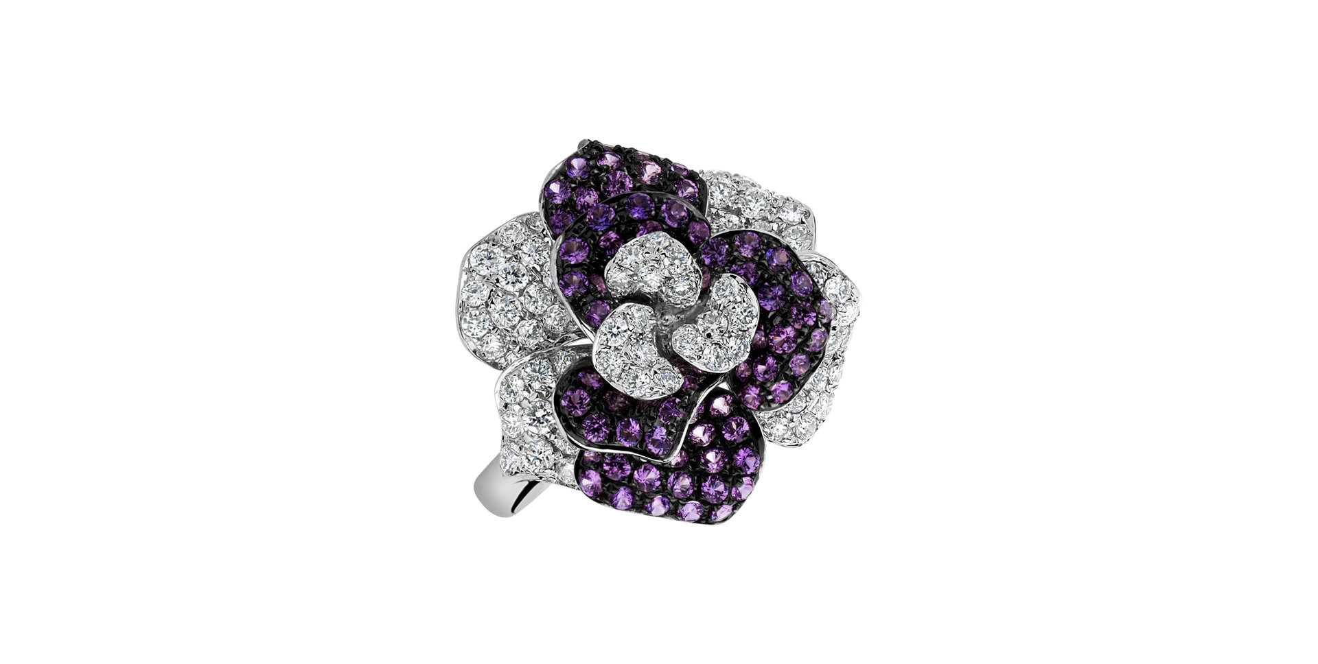 Diamond ring with Sapphire Exotic Magnolia