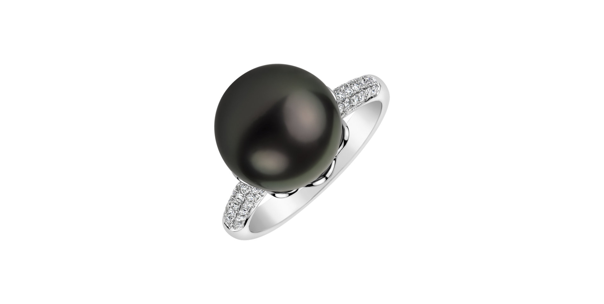 Diamond ring with Pearl Parinaz