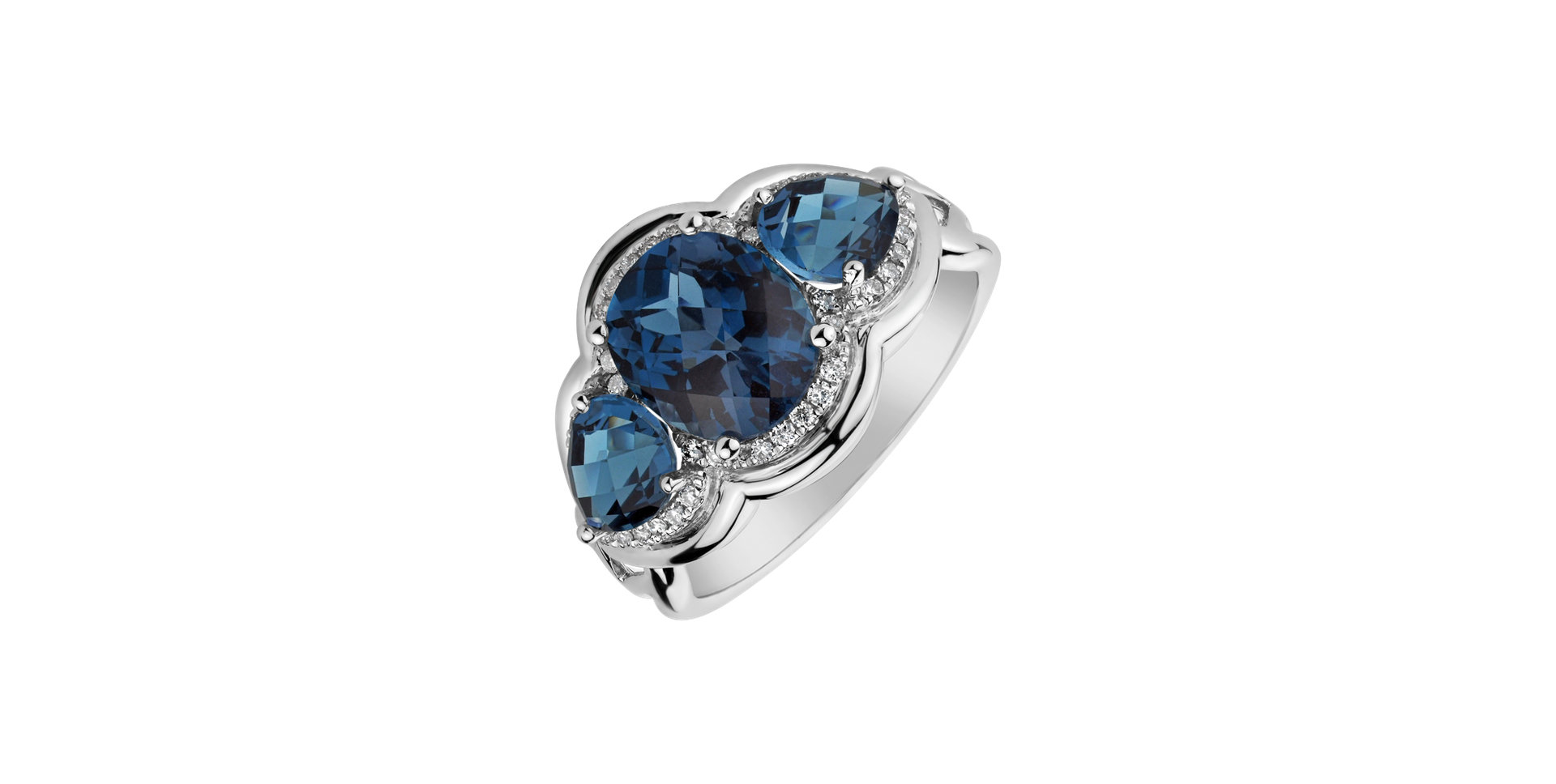 Diamond ring with Topaz Ocean Gentility