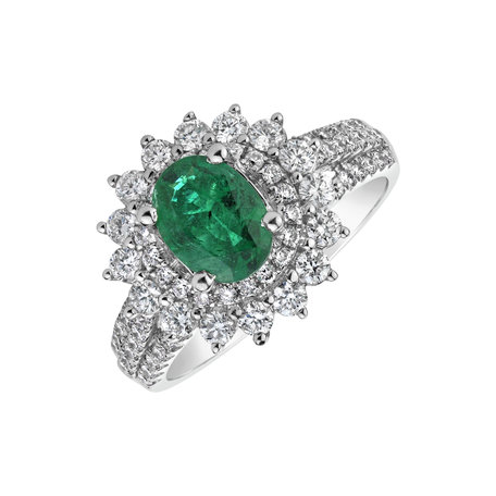 Diamond ring with Emerald Green Cabinet