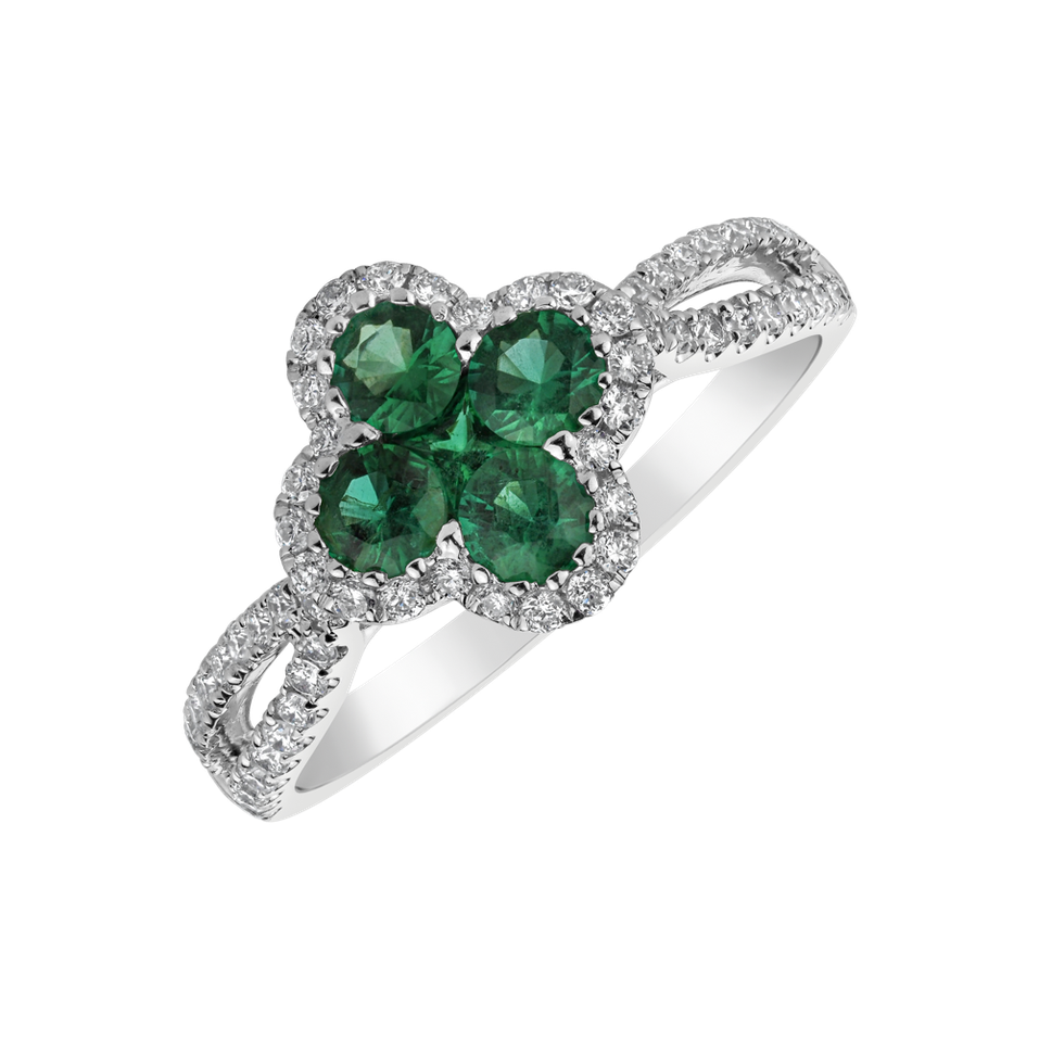 Diamond ring with Emerald Carole