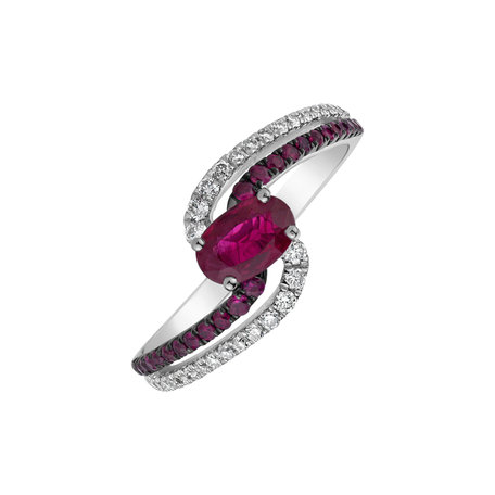 Diamond ring with Ruby Orlee