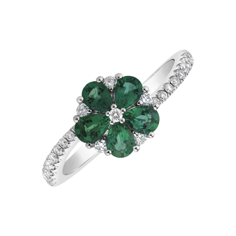 Diamond ring with Emerald Magic Daisy