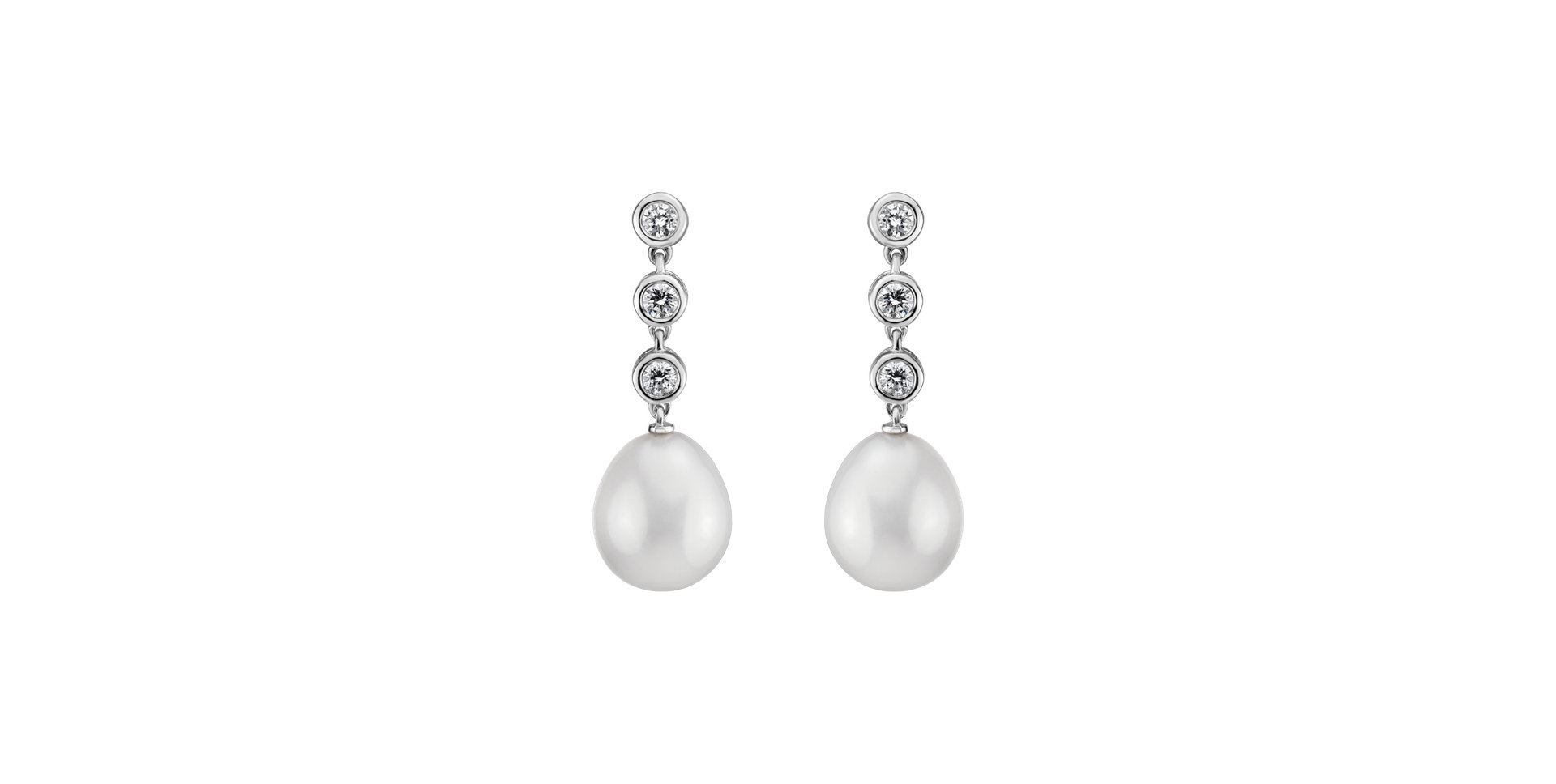 Diamond earrings with Pearl Mariner