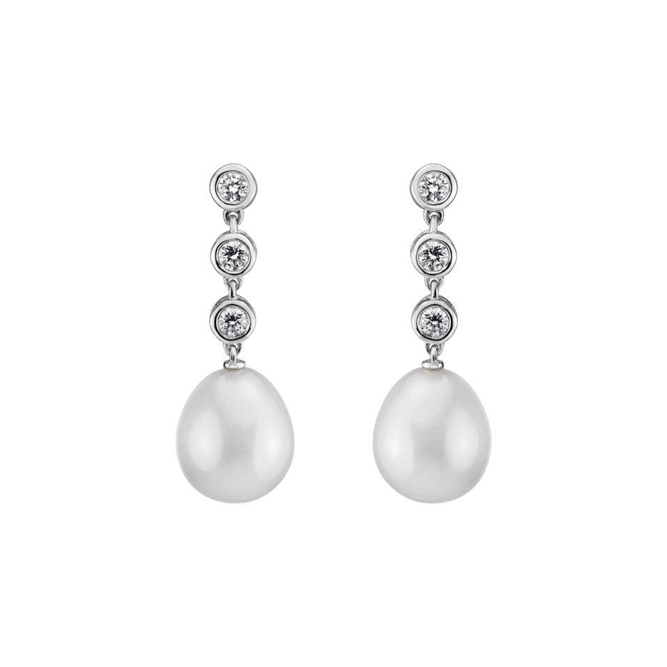 Diamond earrings with Pearl Mariner