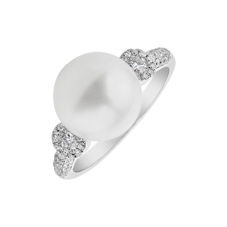 Diamond ring with Pearl Marine Treasure
