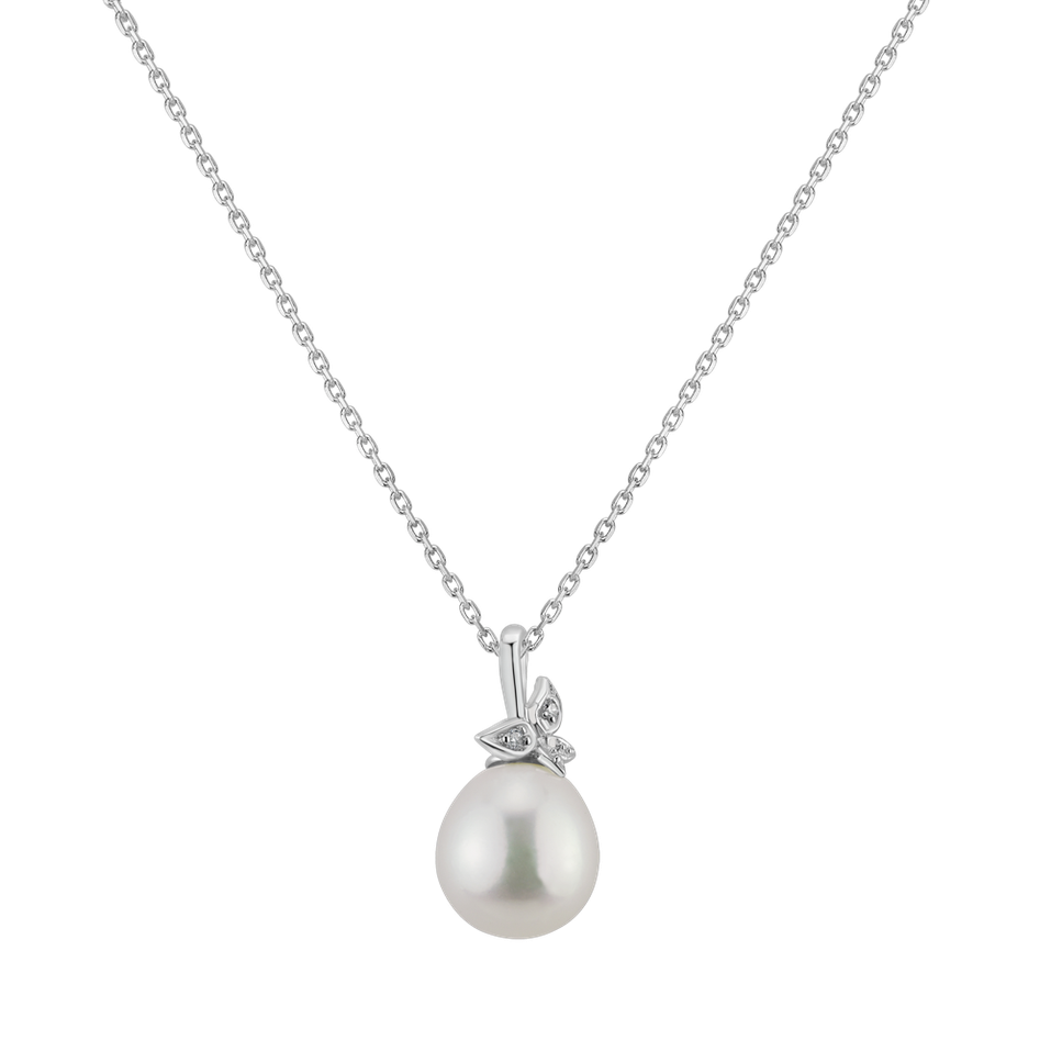 Diamond pendant with Pearl Seregana