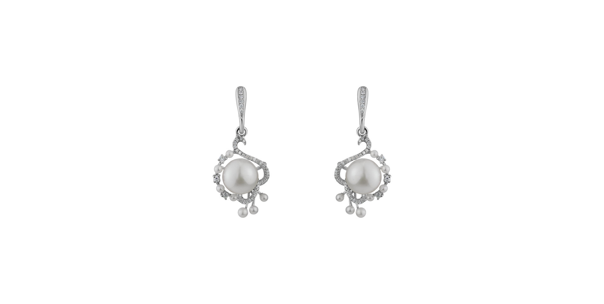 Diamond earrings with Pearl Noble Coast