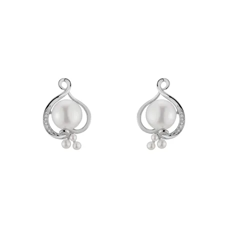 Diamond earrings with Pearl White Secret