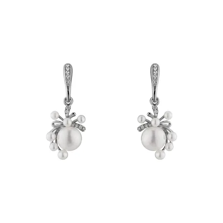 Diamond earrings with Pearl Nymph Beauty