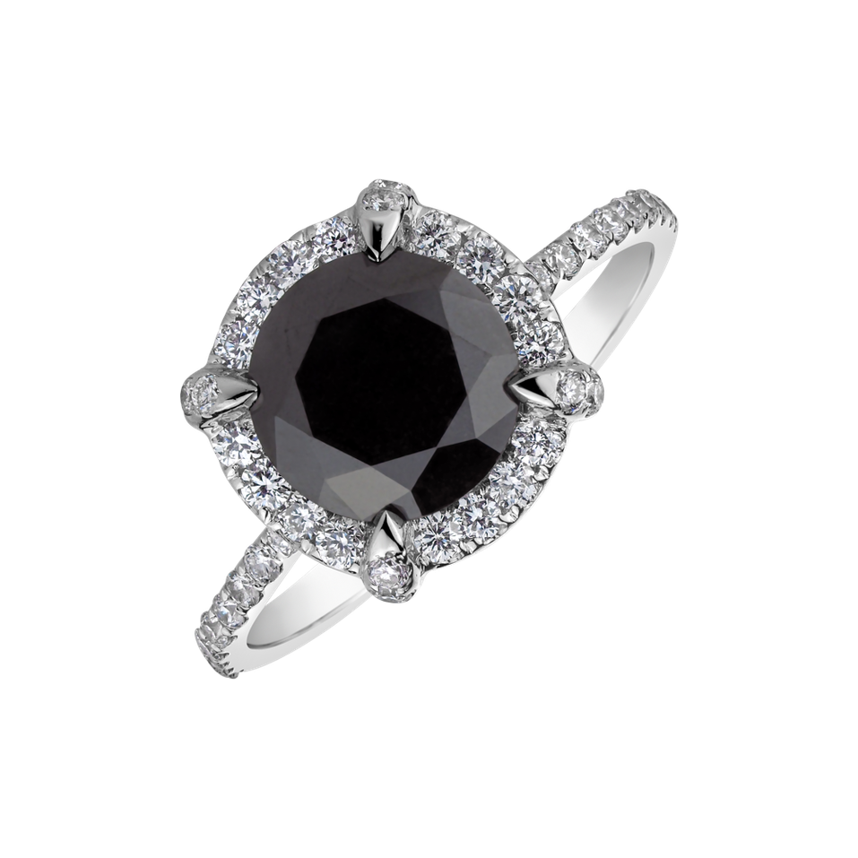 Ring with black and white diamonds Moniqua