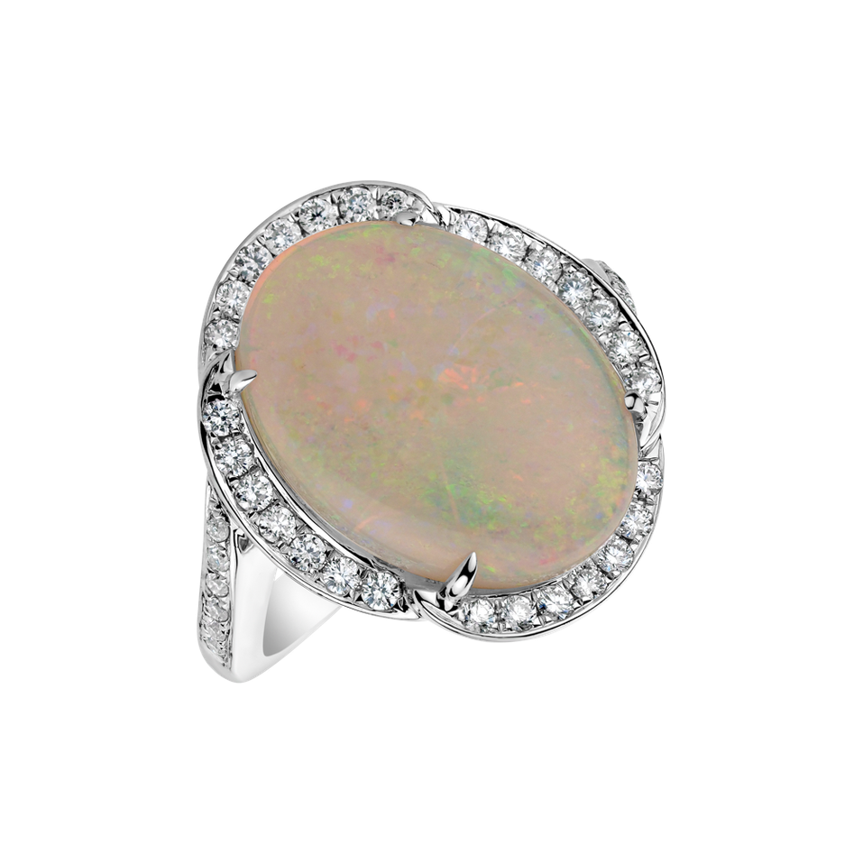 Diamond ring with Opal Déterminé