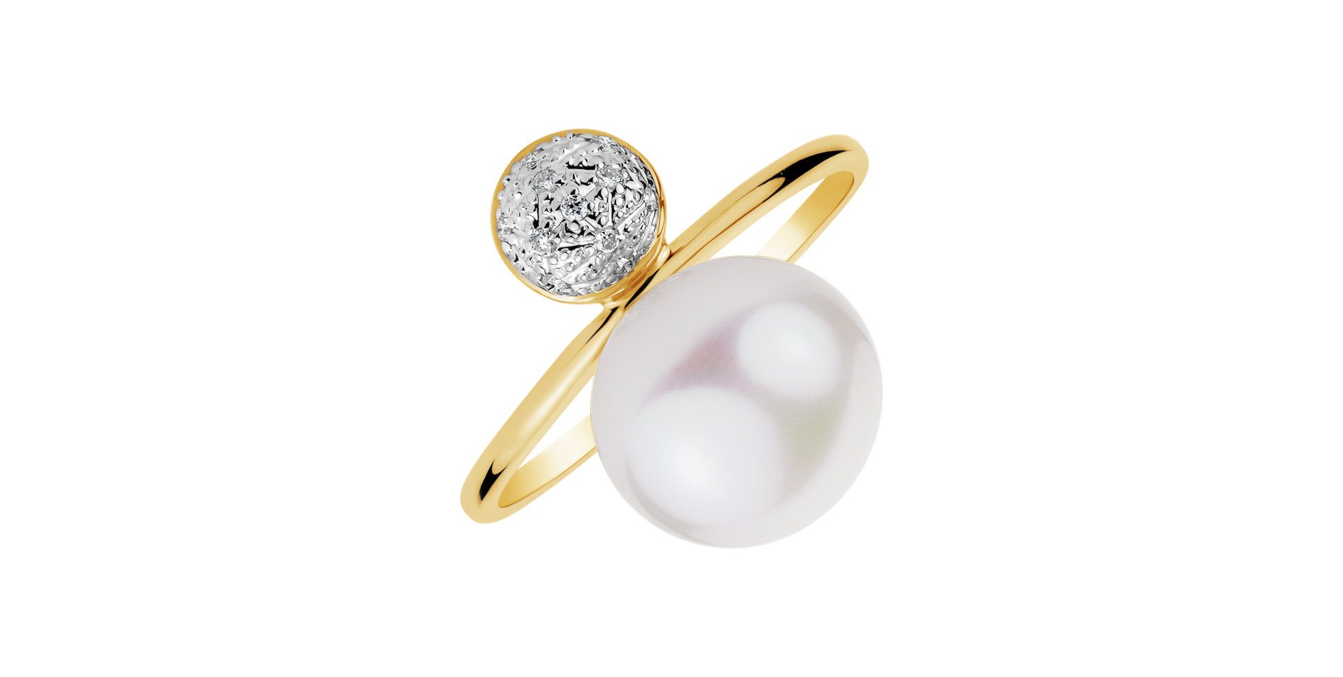 Diamond ring with Pearl Duchess Pleasure