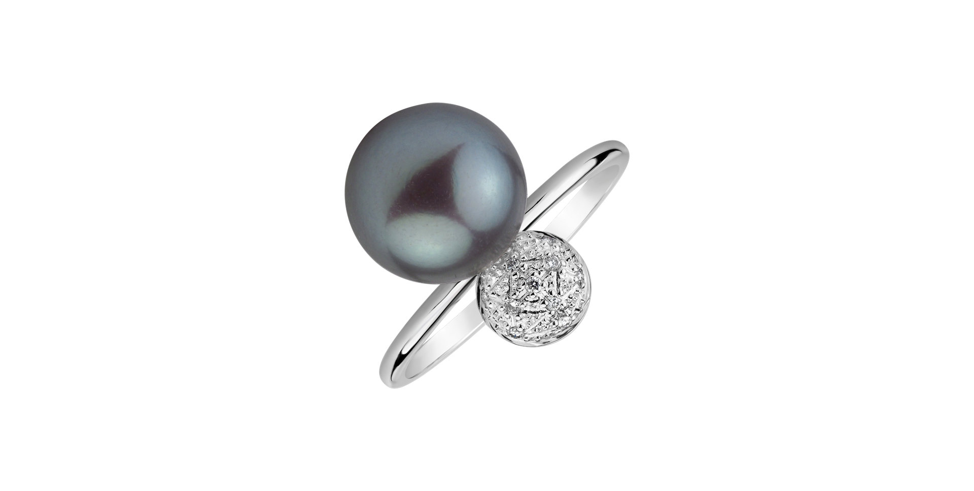 Diamond ring with Pearl Duchess Pleasure