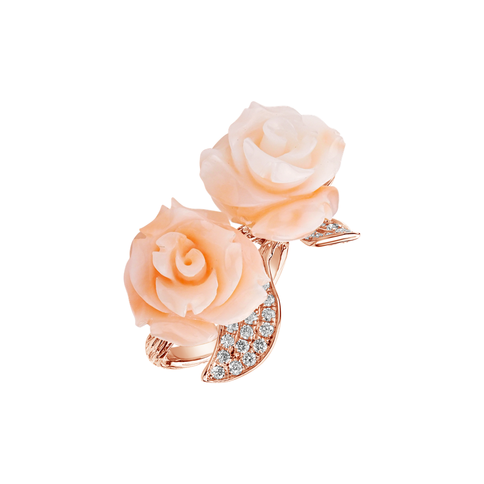 Diamond ring with Coral Valerie