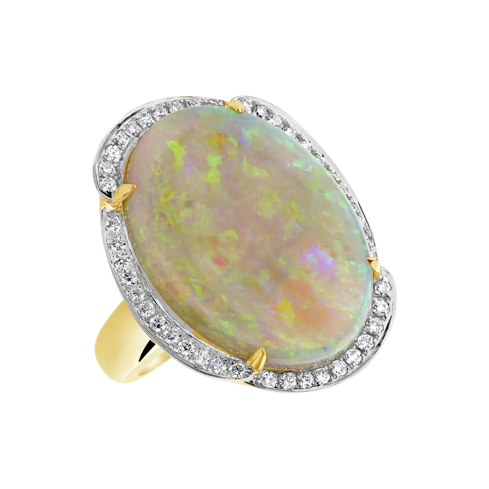 Diamond ring with Opal Aitana