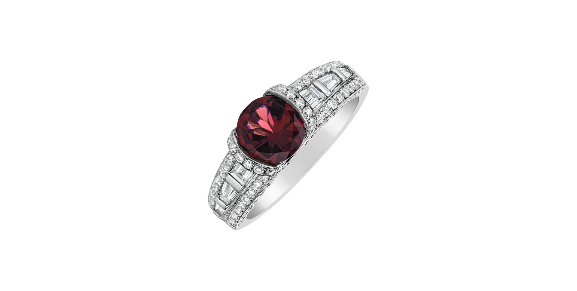 Diamond ring with Tourmalíne Red Treasure
