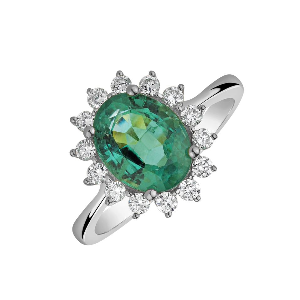 Diamond ring with Emerald Fabulous Lady