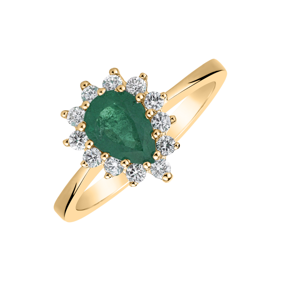Diamond ring with Emerald Selena