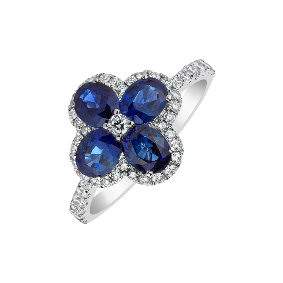 Diamond ring with Sapphire Sapphire Blossom