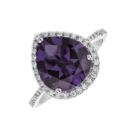 Diamond rings with Amethyst Emerald Brilliance