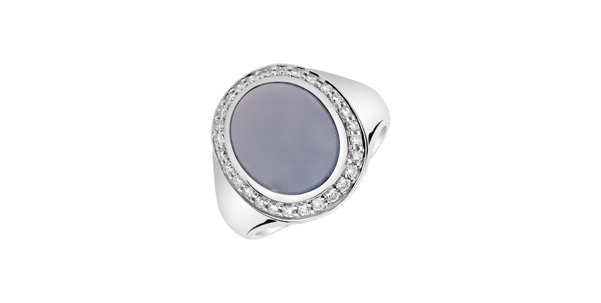 Diamond ring with Chalcedony Mistress Moonlight