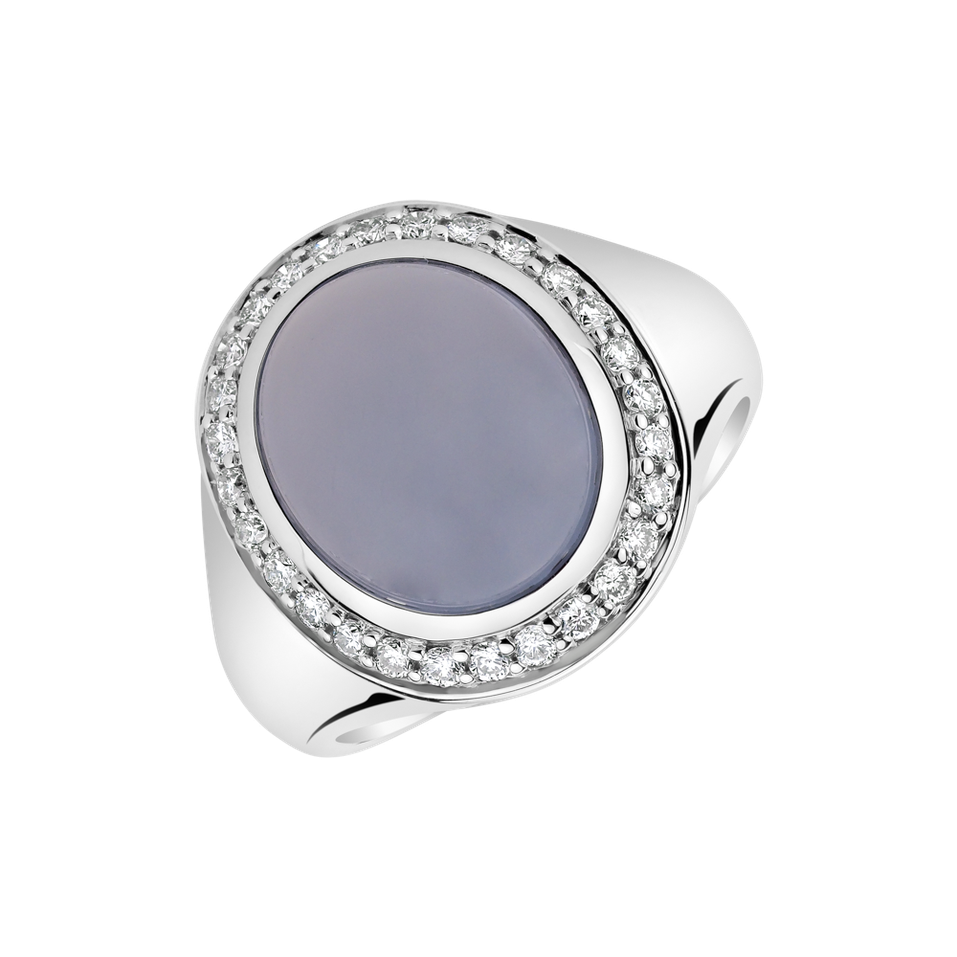 Diamond ring with Chalcedony Mistress Moonlight