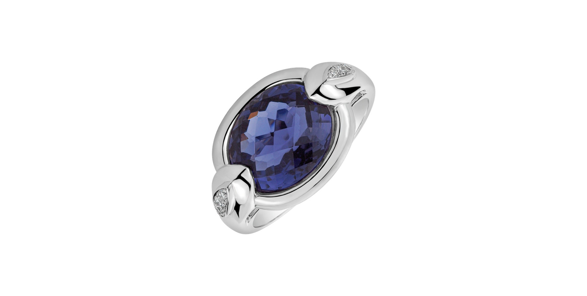 Ring with Iolite and diamonds Mistress Ocean