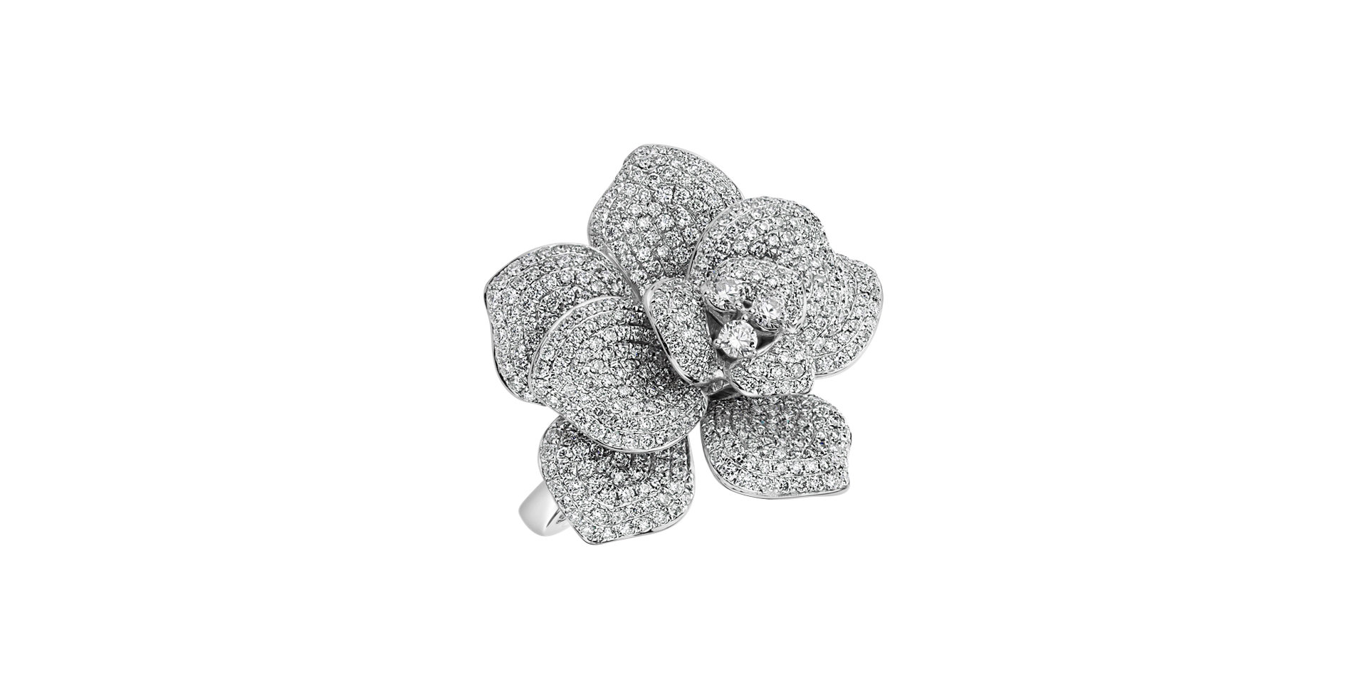 Diamond ring Demanding Excellence