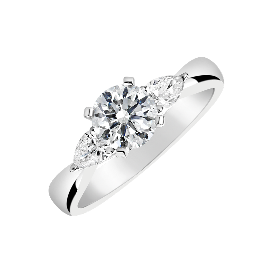 Diamond ring Averie
