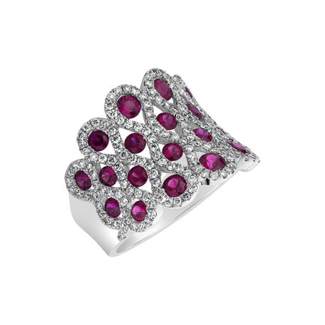 Diamond ring with Ruby Cosette