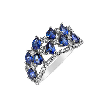 Diamond ring with Sapphire Elaine