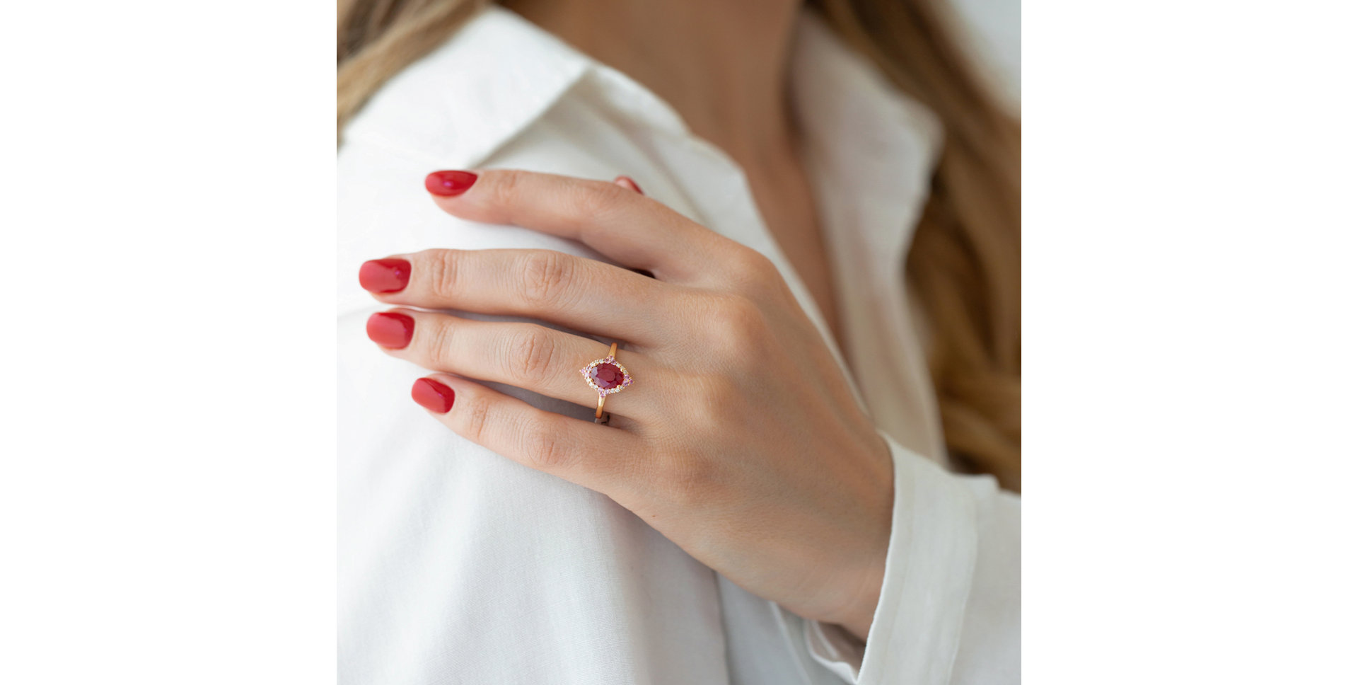 Diamond ring with Ruby and Sapphire Ruby Rose