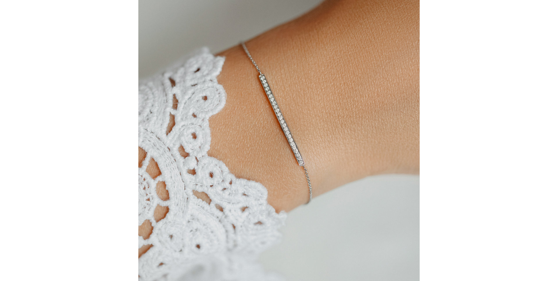 Bracelet with black diamonds Line