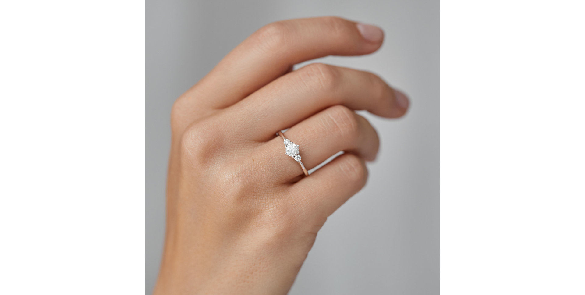 Diamond ring with Sapphire Midnight Serenity