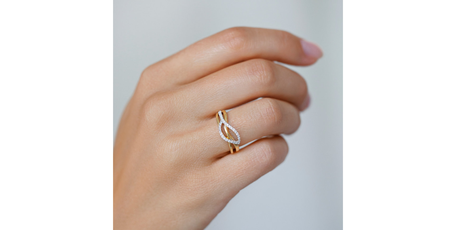 Ring with brown diamonds Dazzling Leaf