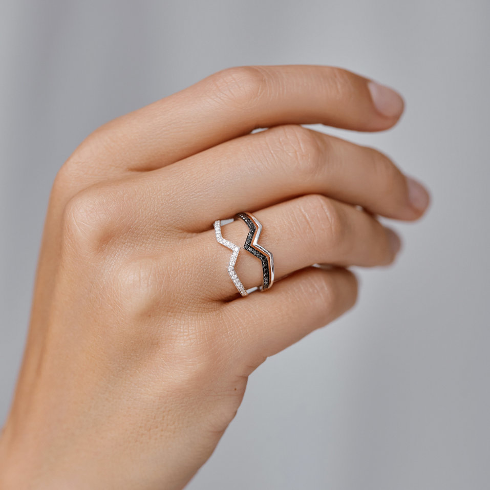 Diamond ring Broken Aura