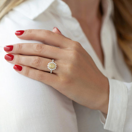 Ring with yellow and white diamonds Sun Flower