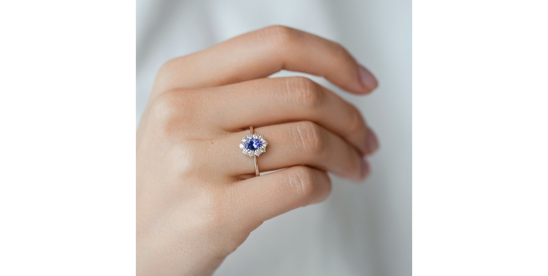 Diamond ring with Tanzanite Princess Joy