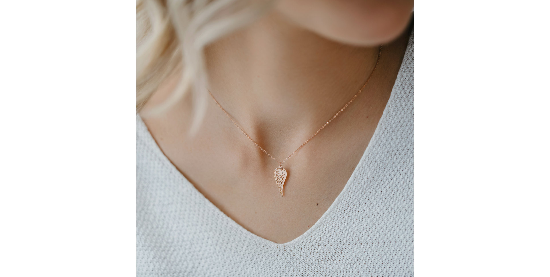 Diamond necklace Guardian Wing